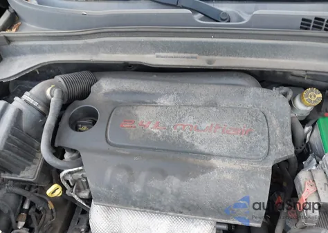 2016 Jeep Renegade Latitude из США, поврежденный, VIN ZACCJBBT2GPD99656